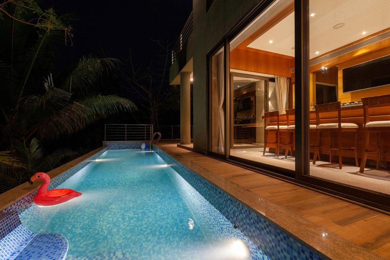 The Blue Horizon By Stayvista - Featuring A Beach-View Villa With A Swimming Pool, Indoor Games, And A Relaxing Balcony آليباغ المظهر الخارجي الصورة